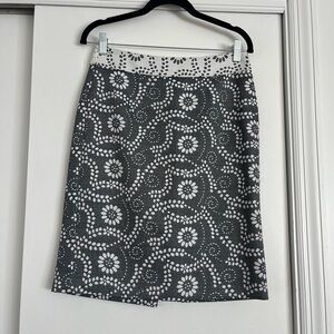 Banana Republic Gray and White Asymmetrical Pencil Skirt